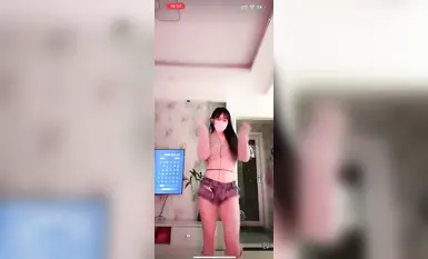 Nhóm thành viên vũ công nổi tiếng trên mạng Douyin @宁向(xiangxiang) biểu diễn điệu nhảy khỏa thân quy mô lớn (66)