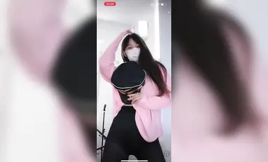 抖音網紅舞姬@寧向(向向) 會員群大尺度裸舞 (71)