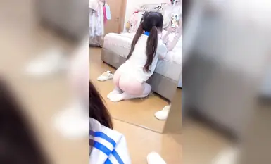 双马尾粉嫩白虎@小粉馒头尺度私拍视图