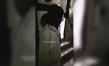 露出眼鏡娘人妻@彤彤乖 (1)