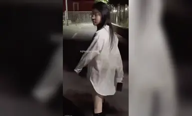 露出眼鏡娘人妻@彤彤乖 (1)