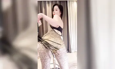 抖音高颜值舞姬@圈圈吖定制热舞合集第二弹(3)