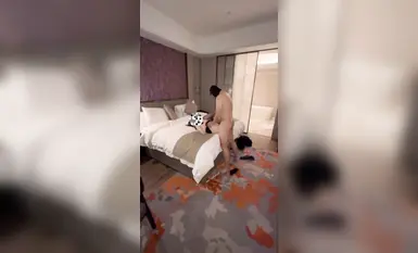 土豪大佬@海盗船长调教约啪多位女主新作(1)