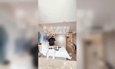 부자 @해적선장은 신작에서 많은 여주인공과 훈련하고 섹스를 한다(3)