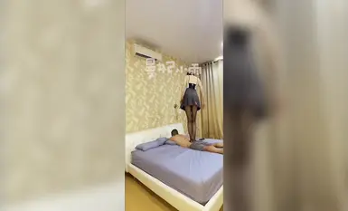 부자 @해적선장은 신작에서 많은 여주인공과 훈련하고 섹스를 한다 1 (1)