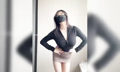 巨乳眼鏡娘福利姬@小鮁魚 定製尺度裸舞 (7)