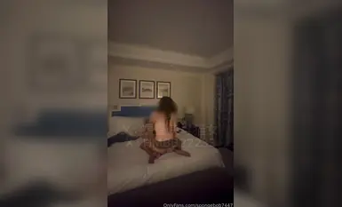 #Spongebob cực kỳ xinh đẹp và có chín đầu, tất, giày cao gót và đôi chân đẹp. Đồ chơi của chủ sở hữu nội dung khiêu dâm trên Internet được quay riêng với quy mô lớn (1)