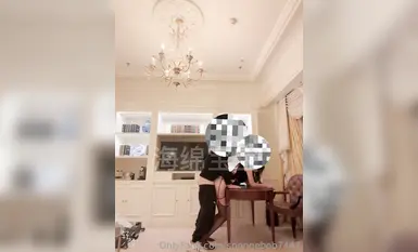 #스폰지밥 은 머리 9개, 스타킹, 하이힐, 아름다운 각선미를 자랑하는 엄청나게 아름다운 인터넷 음란물 소유자의 장난감을 비공개로 대규모로 촬영했습니다(10).