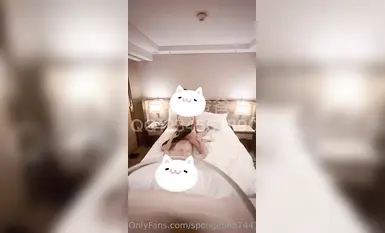 #海绵宝宝绝美颜值九头身丝袜高跟美腿名媛网黄主人的玩具大尺度性爱私拍(4)