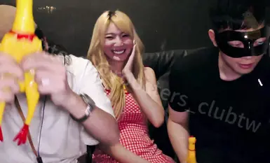 [Faedah Produk Baharu pada bulan November] Organisasi seks domestik teratas [Kelab Cock] siri video panjang, dewi [Wu Fangyi] akhirnya datang untuk bermain dengan ayam jantan, Tanhua Enkai bermain dalam 3P