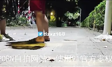 Đánh nhau từ Đông sang Tây - 2021-03-20 - Phát hiện chó cái nằm phơi mình bên đường trong đêm