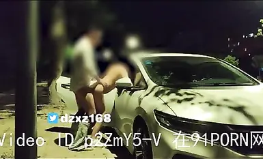 東征西戰-2021-04-12-原創兩男一女馬路邊搞事情重發完整版