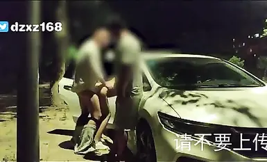 東征西戰-2021-04-12-原創兩男一女馬路邊搞事情重發完整版