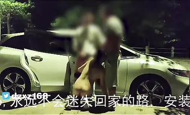 Bergaduh Timur dan Barat-2021-08-24-Isteri asal dan lelaki liar 3P di tepi jalan