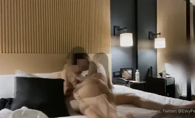 Nữ người mẫu Thái gốc Hoa "Perry" đối lập Thái - Trung lộ mặt đời thường khi quay phim tư nhân quy mô lớn BDSM cho cả nam và nữ và đóng phim riêng tư (2)