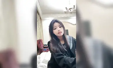 正宗在校學生~【剛好十八】教室上課露奶~約土豪啪啪！ (7)