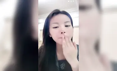 正宗在校学生~【刚好十八】教室上课露奶~约土豪啪啪！ (8)