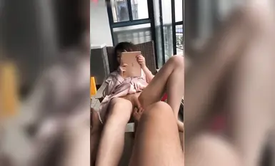 【網盤泄密勾搭老婆閨蜜偷情】大屁股無毛逼內射，表示很滿足