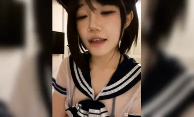 犬籠の中でオナニーするビッチ「baby_puppy」と対照的な純粋な学生ロリ娘、上半身はセクシーなピンクの穴にバイブを挿入されています～(7)