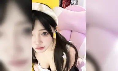 清纯学生萝莉少女反差母狗「baby_puppy」狗笼自慰，上半身乖乖女，下半身性感粉穴里塞跳蛋~ (9)