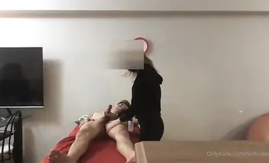 【精彩對白字幕】預約上門女按摩師自願獻身韓國大屌痞子「sinfuldeeds」OF私拍 首約清瘦金發女技師有意無意撩檔