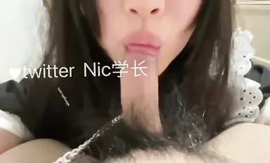 2024年重磅核弹，约啪大神【Nic学长】付费露脸福利，学生妹双飞，大嘴巴子皮鞭飞舞，无套内射！ (1)