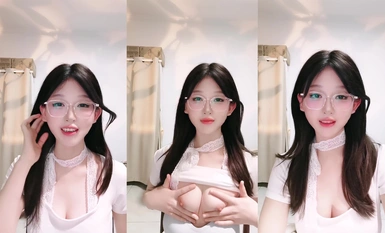 Gadis paling cantik di dunia~ [Bedakan pelajar kolej wanita] Bagaimana dia boleh menjadi begitu suci, saya melancap (1)