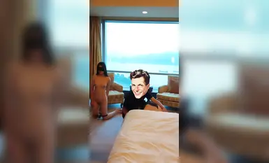 Hàng ngàn người tôn thờ vị thần vĩ đại "Thuyền trưởng hải tặc", cảnh quay riêng tư nóng bỏng mới nhất trong tháng 1_Nữ thần xuất sắc nhất cưỡi ngựa điên cuồng_Kiêm trước và sau cửa sổ kính suốt từ trần đến sàn_HD 1080P phiên bản 1 (22)