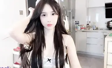 이런! 가슴이 두근거리는 느낌! 외모 슈퍼 9점 머리 9개 몸매 긴다리 미각 [170CM_귀엽지만 섹시하진 않음] 미녀 꼬마요정 바다로 가다 몸매 완벽 얼굴 완벽