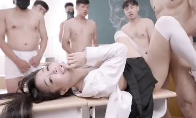 「苏樱花DJ SAKURA」三十连发，精液覆盖，轮奸中毒，绝顶升天高潮失神