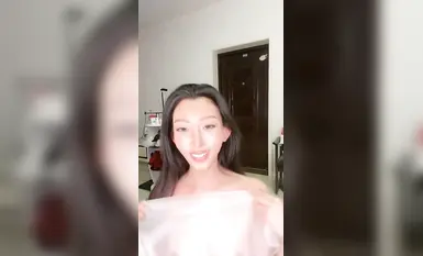 [Puteri Taiping] Dewi Kontras_Kecantikan berkaki panjang dengan payudara yang luar biasa, sangat seksi, telanjang dan menari dengan sangat cuek_1