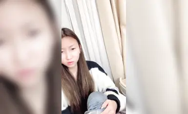 19歲清純美乳學妹【19女娘子】宿舍偷播 和閨蜜一起互玩 (3)