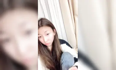 19歲清純美乳學妹【19女娘子】宿舍偷播 和閨蜜一起互玩 (3)