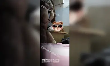 2024年12月，【霸王別姬探花】，甜美漂亮小仙女，陰毛好濃密濕漉漉，玉體白皙這次又撿到寶了，盡情享受插到高潮！