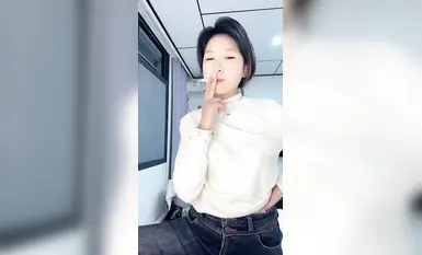 สาวโรงเรียนอ้วนเล็กน้อย [Xinxin La La La] ช่วยตัวเองด้วยอุปกรณ์ประกอบฉาก 69 เลียสายจูงสุนัขของกันและกันและมีเพศสัมพันธ์อย่างดุเดือด (2)