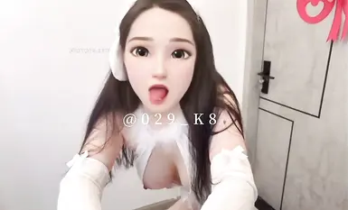 エッチな奥様ブロガーのトップ「リトル・ベア・ダディ」が、授乳中の妻を夫に犯されながら上から授乳するように調教する。膣液と母乳が一緒に流れるのはとても刺激的だ。授乳中は性欲がさらに強くなる。