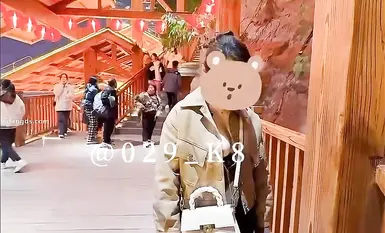 頂級淫妻博主【小熊爸爸】調教哺乳期老婆 上面餵奶下面被老公幹，淫水奶水齊飛，相當刺激，哺乳期性慾更加旺盛了 (3)