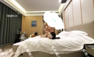 2024年最新大神包養流出【巔峰MALONG精品014】99年身高172，話劇演員，半露臉，酒店開房狂草高潮 (1)