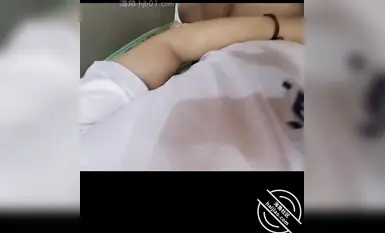 【12月新品】亂倫大神【膜拜老劉我是老張】膜拜老劉我有一個乖女兒，一舉成功，原來女兒真的是處女