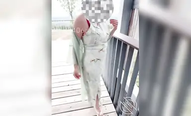 【12月新品】原創海角大神【妹妹的第一次給了我】穿著旗袍的妹妹對著我不斷的噴奶