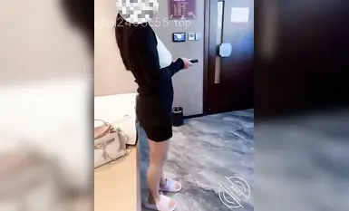 [Produk baru pada bulan Disember] Tuhan Cape Asli [Kakak saya memberikannya kepada saya untuk kali pertama] Kakak saya yang panas disentuh di kedai pedikur, dia tidak berani menjerit, ia sangat mengujakan