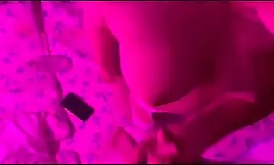 【12月新品】職校服裝設計專業，大奶福利姬【77cjdmn】推特私拍，露出紫薇啪啪，滿身寫淫字，非常母狗 (1)