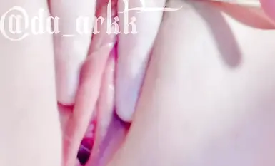 매우 부드럽고 순수하며 아름다운 작은 요정 [실수로 물을 뿌렸습니다] 작은 보지가 너무 민감하고 문지르면 많은 양의 물이 뿜어 져 나옵니다. 아빠의 큰 자지가 작은 암캐의 보지를 채우고 싶습니다 (1).