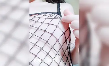 超嫩清純唯美小仙女【不小心噴到啦】小穴穴太敏感了 輕輕一揉就噴了好多水水，好想要爸爸的大雞巴填滿小母狗的騷穴 (2)