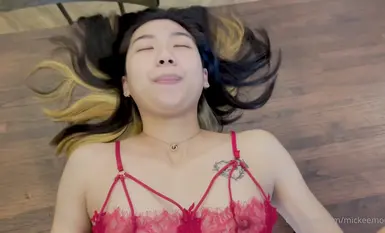 【12月新品】頂級綠帽癖情侶【mickeemo】露臉福利⑾，3P6P集體大亂交，性愛比賽，視覺盛宴1 (2)