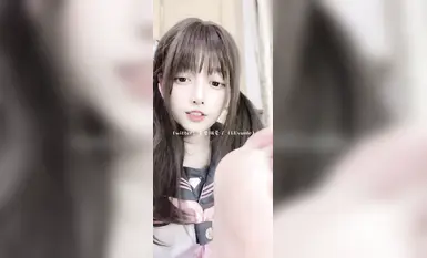 【玉足萝莉风嫩妹】，可爱双马尾，露脸小美女【要要饿晕了】推特福利，自慰口交足交，性爱，小母狗属性拉满(3)