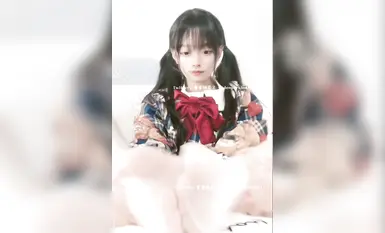 【玉足萝莉风嫩妹】，可爱双马尾，露脸小美女【要要饿晕了】推特福利，自慰口交足交，性爱，小母狗属性拉满(5)