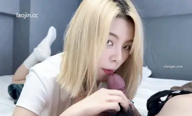 2025年最新大神高價破解，【印象足拍18】，徒弟版，超美清純學妹，口足手，相當頂顏值是真的高