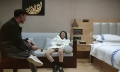 【鄉村尋花】，難得一見，極品小蘿莉，乖巧軟萌小仙女