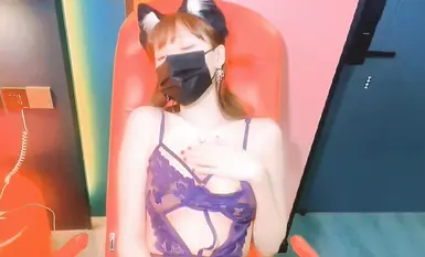 【粉絲約炮】「白菜妹妹」與粉絲叔叔的約會，毒龍、器械、顏射吞蛋，一騎絕塵的容顏私下其實是